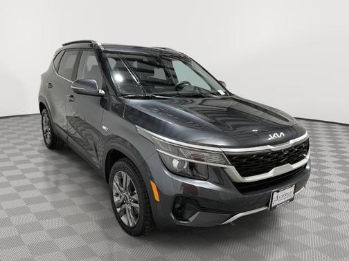 2022 Kia Seltos S