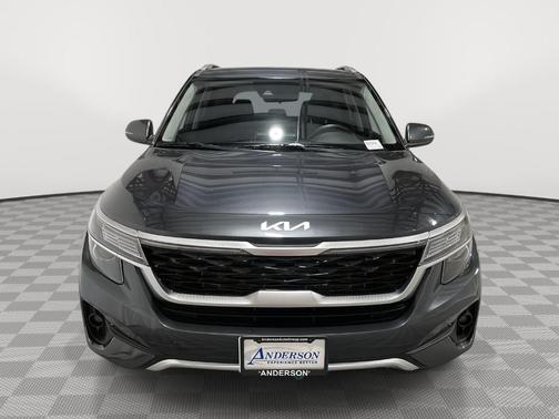 2022 Kia Seltos S