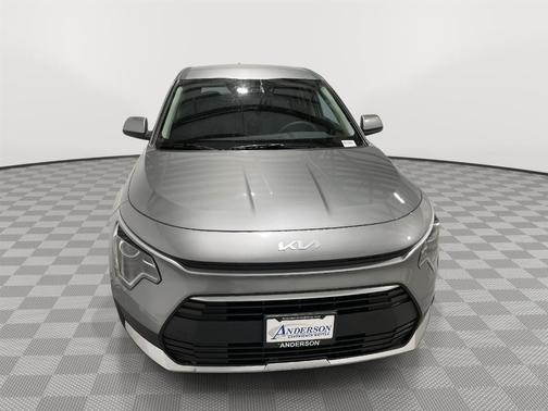 2025 Kia Niro LX