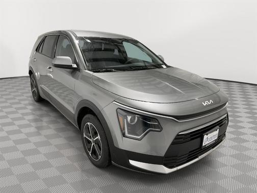 2025 Kia Niro LX