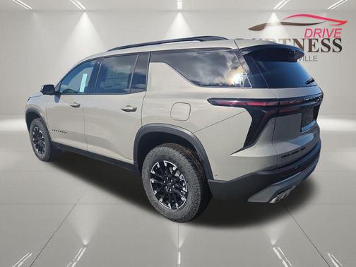 Sandstone Gray 2026 Chevrolet Traverse AWD Z71