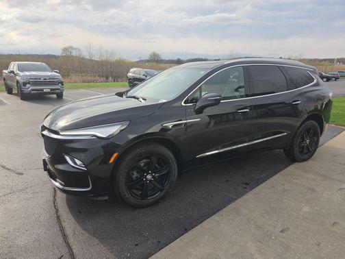 2024 Buick Enclave Essence AWD