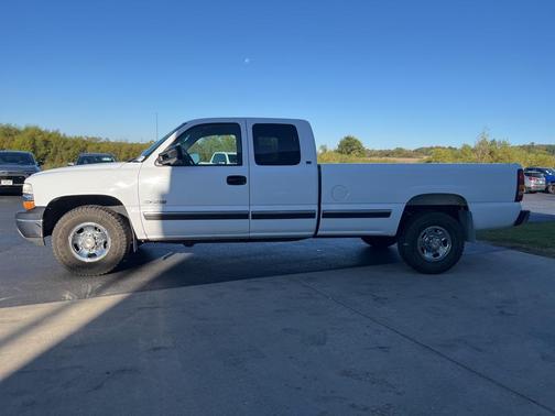 2000 Chevrolet Silverado 2500 LS Extended Cab