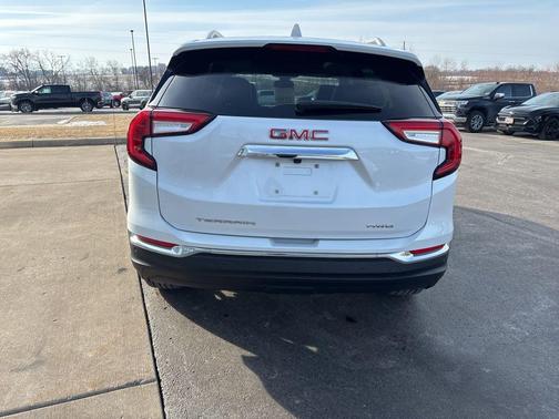 2022 GMC Terrain SLT
