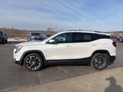 2022 GMC Terrain SLT