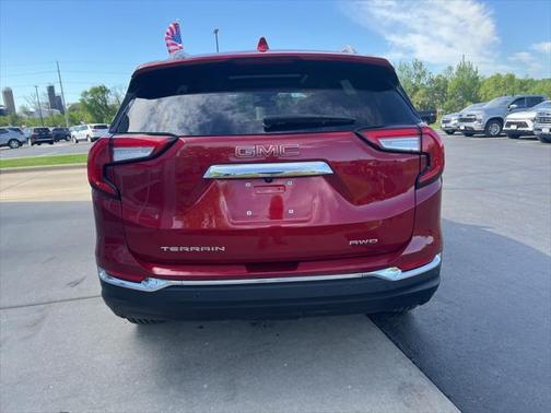 2023 GMC Terrain SLT