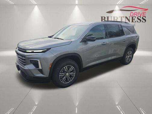 Sterling Gray Metallic 2026 Chevrolet Traverse LT