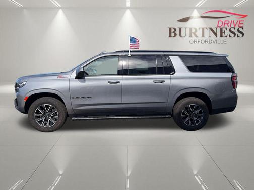 Satin Steel Metallic 2022 Chevrolet Suburban 4WD Z71