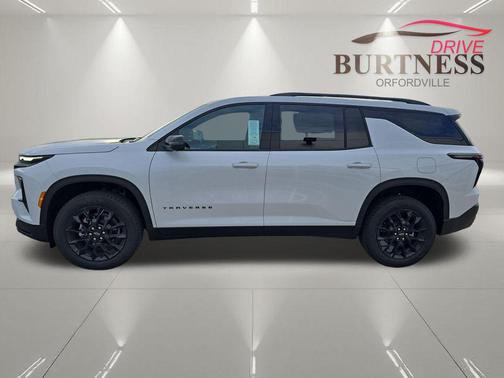 Polar White Tricoat 2026 Chevrolet Traverse LT