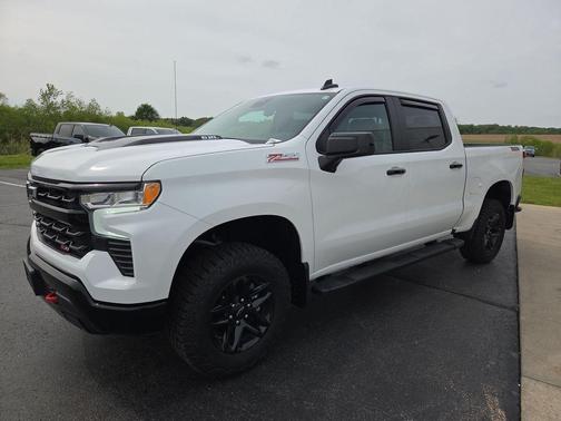 Summit White 2024 Chevrolet Silverado 1500 LT Trail Boss