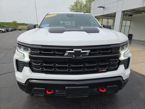 Summit White 2024 Chevrolet Silverado 1500 LT Trail Boss