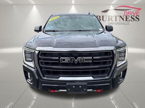 Onyx Black 2024 GMC Yukon AT4