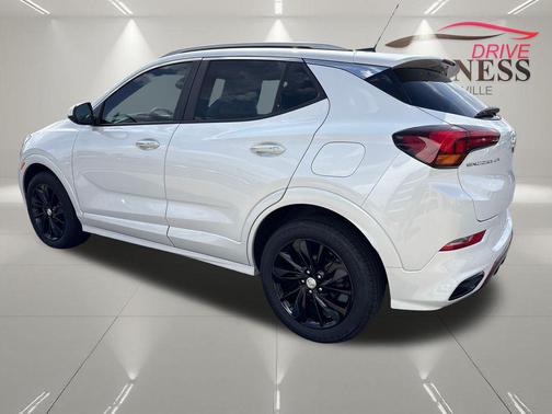 White Frost Tricoat 2022 Buick Encore GX Preferred