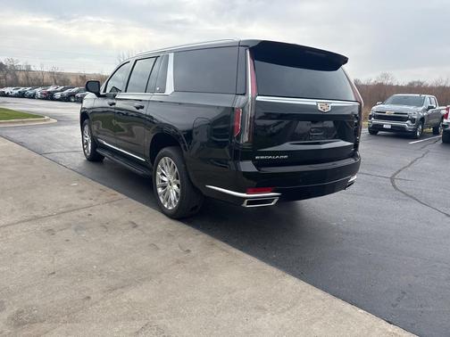 2023 Cadillac Escalade ESV Premium Luxury