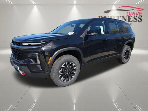 Mosaic Black Metallic 2026 Chevrolet Traverse AWD Z71