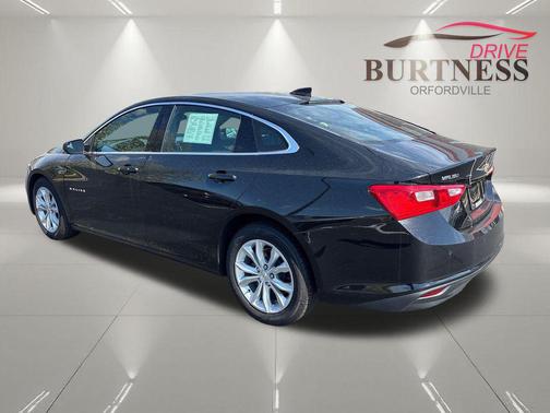 Mosaic Black Metallic 2025 Chevrolet Malibu FWD 1LT