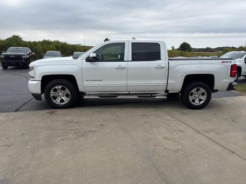 2017 Chevrolet Silverado 1500 2LT