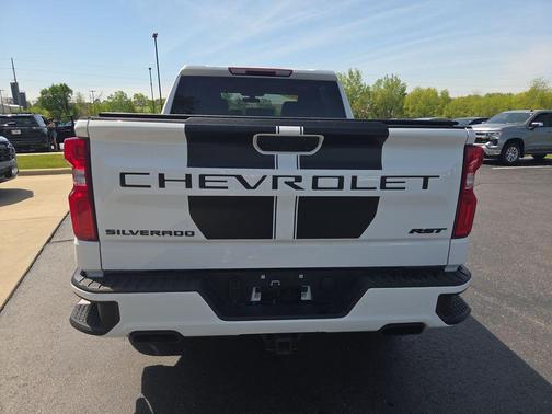 Summit White 2021 Chevrolet Silverado 1500 RST