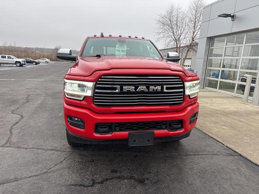 2022 RAM 2500 Laramie Crew Cab 4x4 6'4' Box