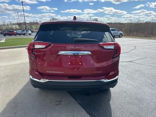 2023 GMC Terrain SLT