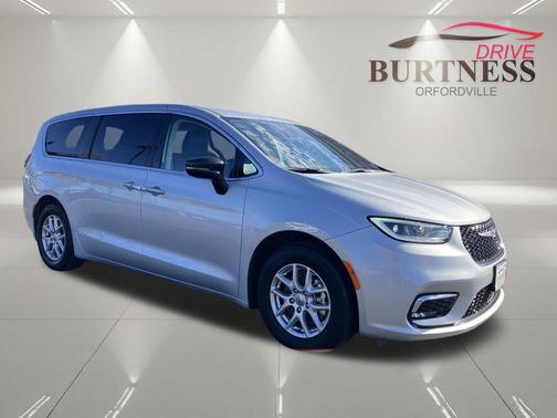 Silver Mist Clearcoat 2024 Chrysler Pacifica Touring L