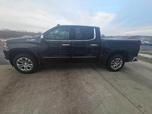 2024 Chevrolet Silverado 1500 LTZ