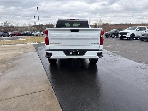 2025 Chevrolet Silverado 1500 Custom