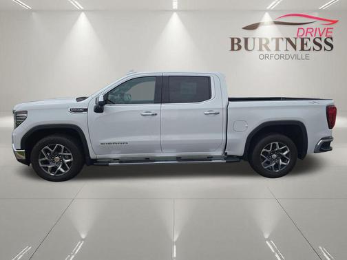 Summit White 2022 GMC Sierra 1500 SLT