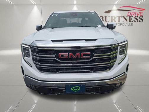 Summit White 2022 GMC Sierra 1500 SLT