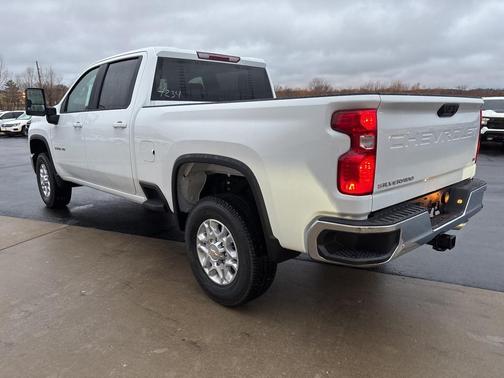 2026 Chevrolet Silverado 3500 LT