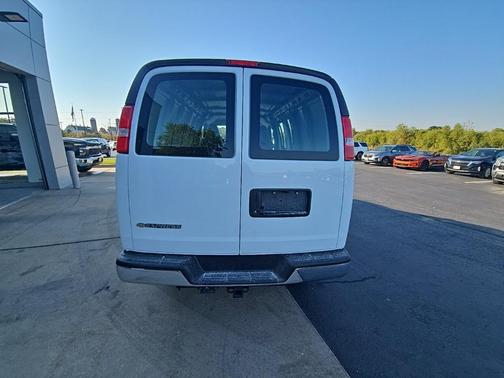 2025 Chevrolet Express 2500 RWD 2500 Regular Wheelbase WT