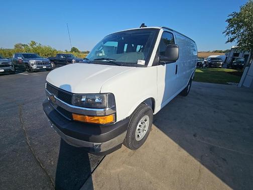 2025 Chevrolet Express 2500 RWD 2500 Regular Wheelbase WT