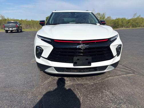 Summit White 2023 Chevrolet Blazer 3LT