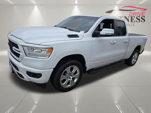 Bright White Clearcoat 2022 RAM 1500 Big Horn/Lone Star