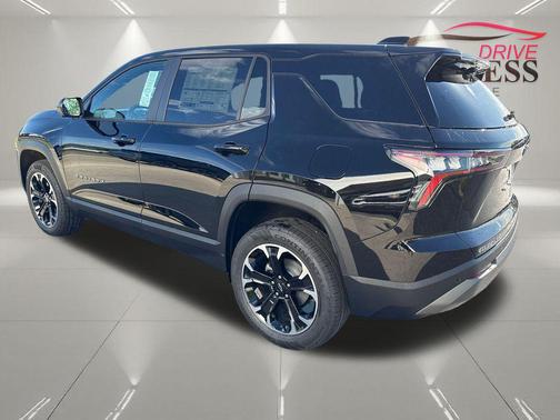 Mosaic Black Metallic 2026 Chevrolet Equinox 1LT