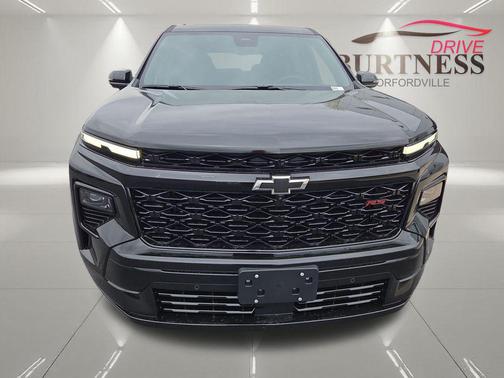 Mosaic Black Metallic 2026 Chevrolet Traverse RS