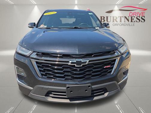 Mosaic Black Metallic 2023 Chevrolet Traverse RS