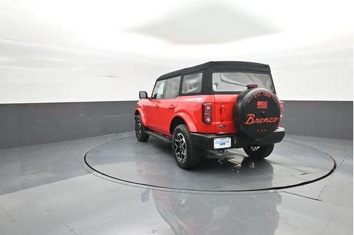 Race Red 2024 Ford Bronco Outer Banks