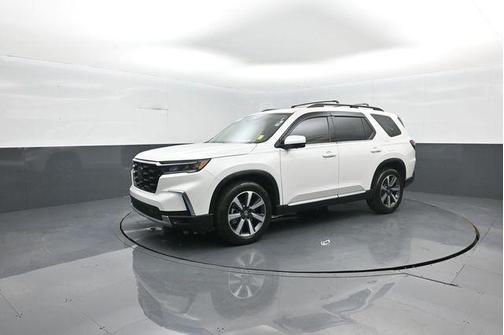 Platinum White 2024 Honda Pilot Elite
