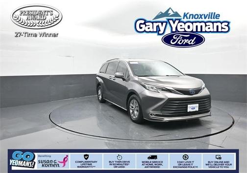 2023 Toyota Sienna XLE