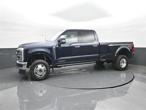 2025 Ford F-350 Lariat Super Duty