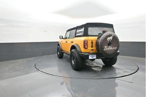 Orange Metallic 2021 Ford Bronco Badlands