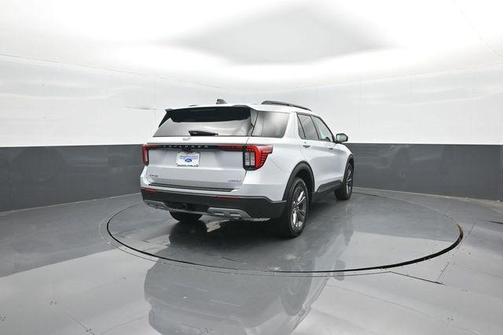 White Metallic 2025 Ford Explorer Active