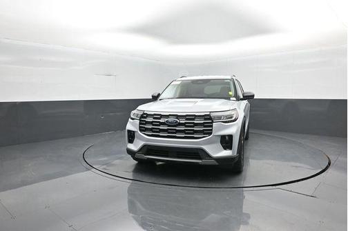 White Metallic 2025 Ford Explorer Active