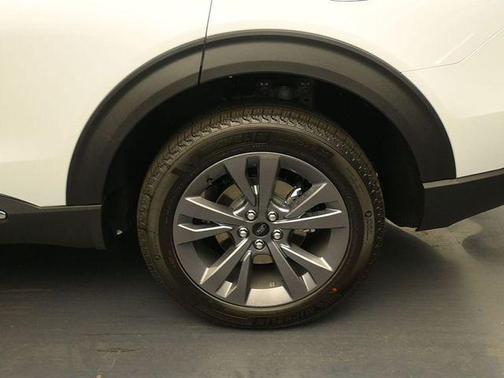 White Metallic 2025 Ford Explorer Active
