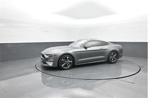 2022 Ford Mustang EcoBoost
