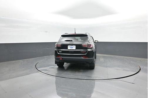 Diamond Black 2022 Jeep Compass Trailhawk