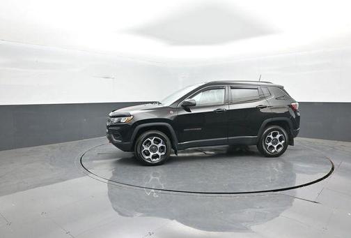 Diamond Black 2022 Jeep Compass Trailhawk