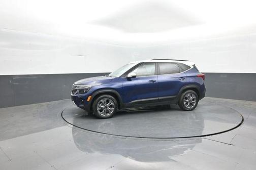 Ocean Blue 2024 Kia Seltos S