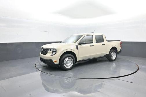 Desert Sand 2025 Ford Maverick XL